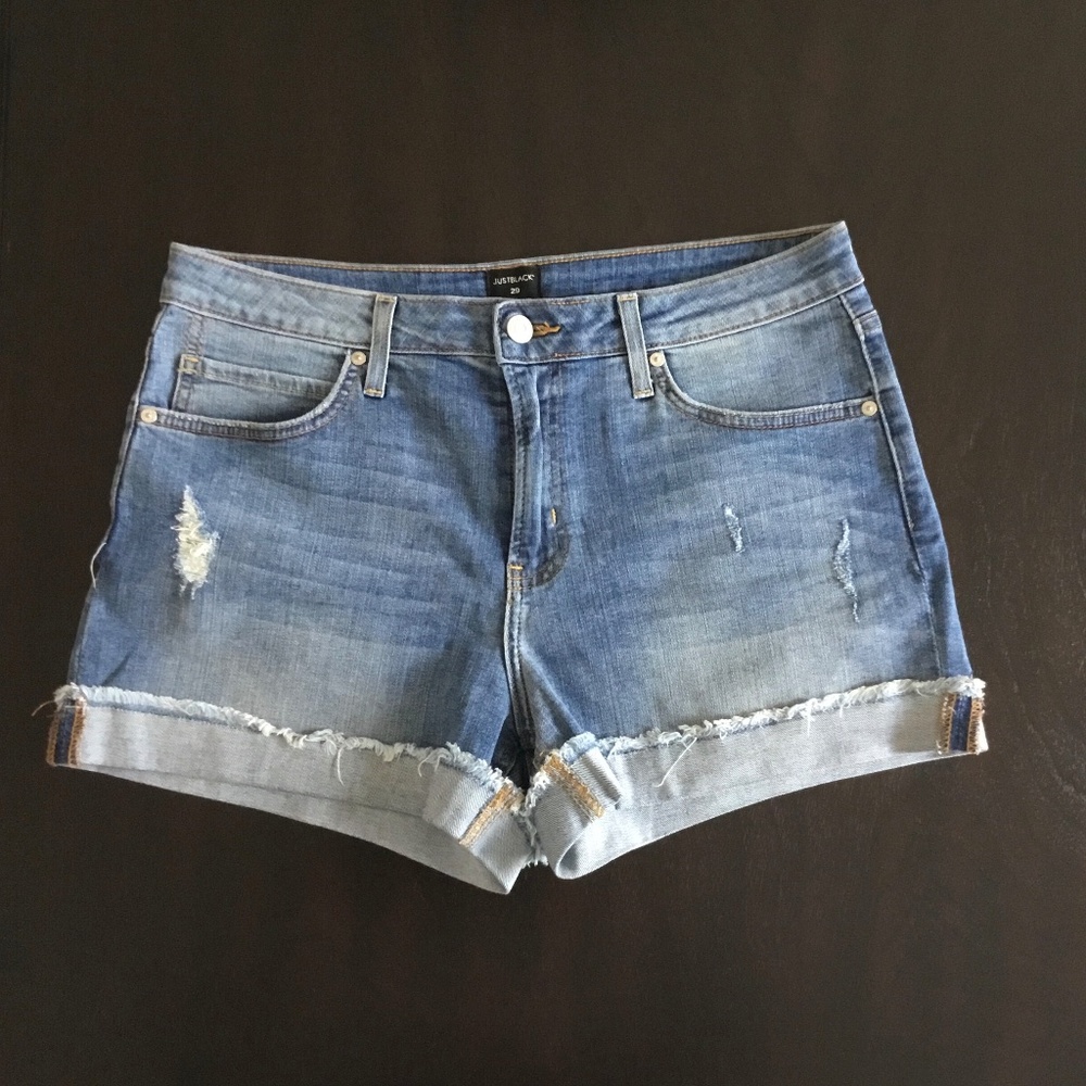 Just Black shorts